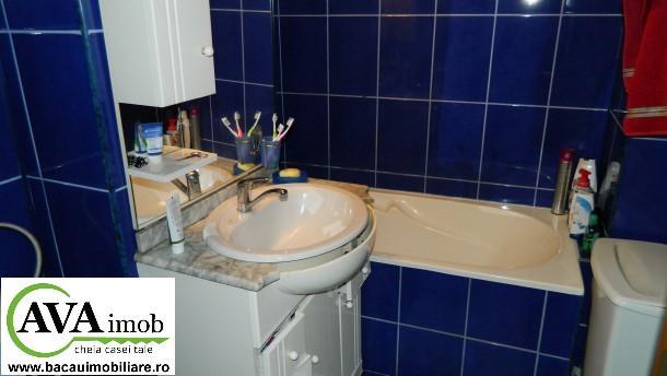 Vand apartament cu 4 camere decomandate, in zona Narcisa – Bicaz - Pret | Preturi Vand apartament cu 4 camere decomandate, in zona Narcisa – Bicaz