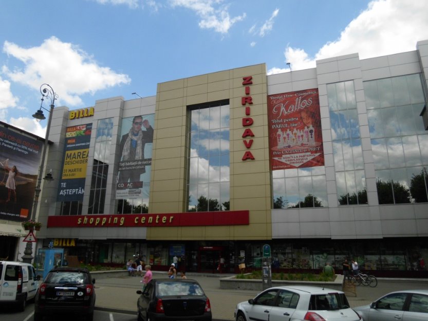 Spatii comerciale Ziridava Shopping Center - Pret | Preturi Spatii comerciale Ziridava Shopping Center