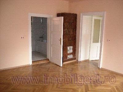 Apartament renovat centrul istoric - Pret | Preturi Apartament renovat centrul istoric