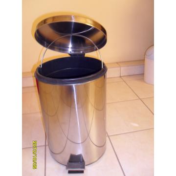 Cosuri de gunoi din inox cu pedala - Pret | Preturi Cosuri de gunoi din inox cu pedala