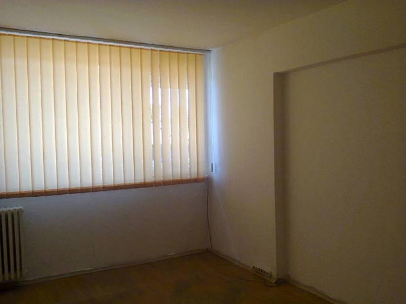 Inchiriere apartament 3 camere Tineretului 350 Euro - Pret | Preturi Inchiriere apartament 3 camere Tineretului 350 Euro