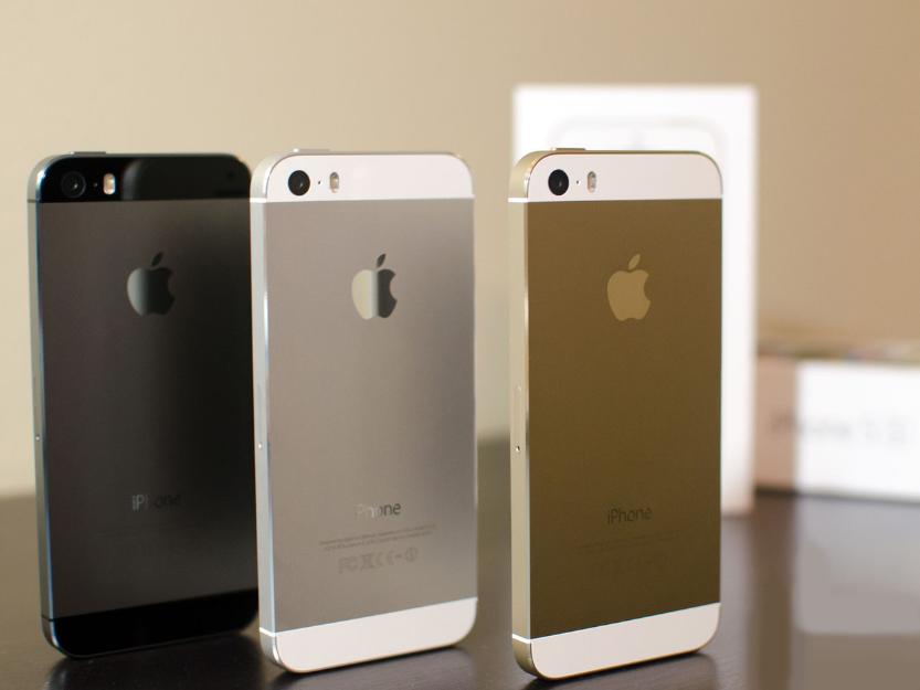 Vand iPhone 5S black / gray / white / silver / gold NOU 0765.45.46.44 neverlocked SIGILAT - Pret | Preturi Vand iPhone 5S black / gray / white / silver / gold NOU 0765.45.46.44 neverlocked SIGILAT