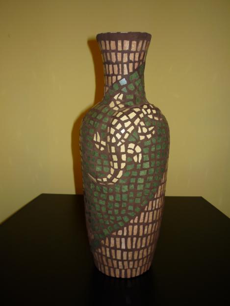 Vaza manufacturata din mozaic - Pret | Preturi Vaza manufacturata din mozaic
