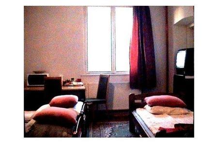 700 m to the Medieval Fortress - Triple Private Room with Bathroom - Pret | Preturi 700 m to the Medieval Fortress - Triple Private Room with Bathroom