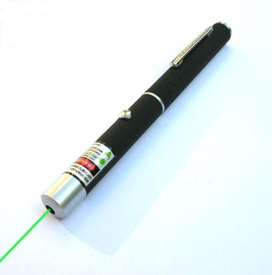 Laser verde 200 mw - Baterii Cadou - Pret | Preturi Laser verde 200 mw - Baterii Cadou