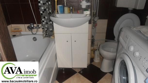 Ofer la vanzare apartament cu 2 camere micut si cochet, in Zimbru - Pret | Preturi Ofer la vanzare apartament cu 2 camere micut si cochet, in Zimbru