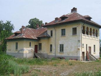 Proprietar vand Teren Intravilan 15000 mp si Conac 20 camere - Pret | Preturi Proprietar vand Teren Intravilan 15000 mp si Conac 20 camere