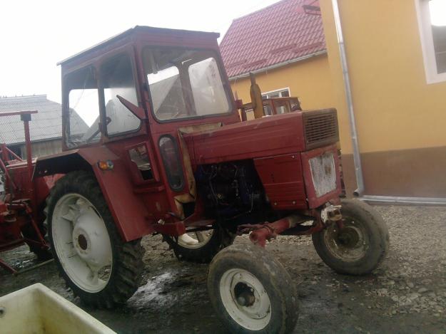 Vind Tractor U 445 L Cu Cabina - Pret | Preturi Vind Tractor U 445 L Cu Cabina