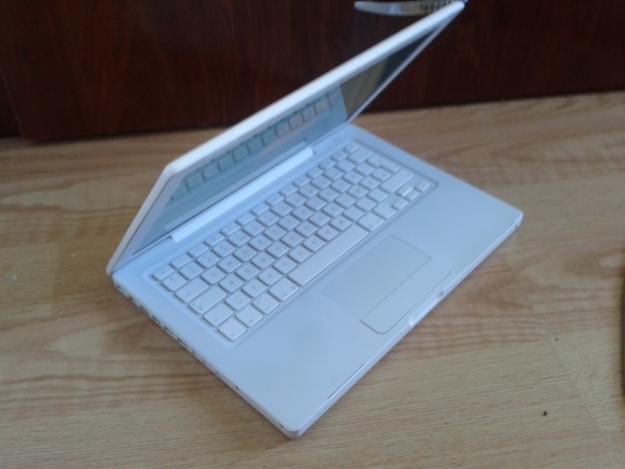 Vand MacBook White Unibody !! Super Pret ! - Pret | Preturi Vand MacBook White Unibody !! Super Pret !
