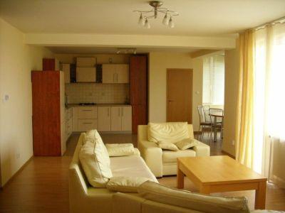 Apartament 4 camere de inchiriat in Andrei Muresanu - Pret | Preturi Apartament 4 camere de inchiriat in Andrei Muresanu