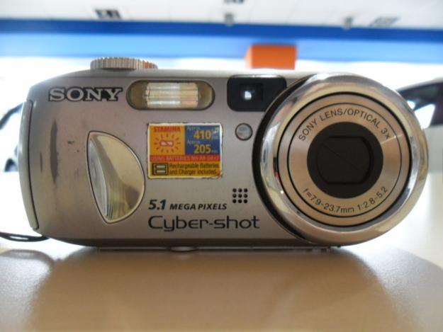 camera foto /video SONY CYBER-SHOT DSC-P93 - Pret | Preturi camera foto /video SONY CYBER-SHOT DSC-P93