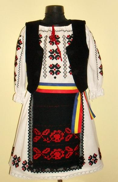 Costume populare romanesti pentru fetite - Pret | Preturi Costume populare romanesti pentru fetite