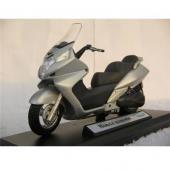 Motocicleta Honda Silver Wing 1:18 - Pret | Preturi Motocicleta Honda Silver Wing 1:18