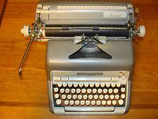 Masina de scris mecanica cu ribon nou - Pret | Preturi Masina de scris mecanica cu ribon nou