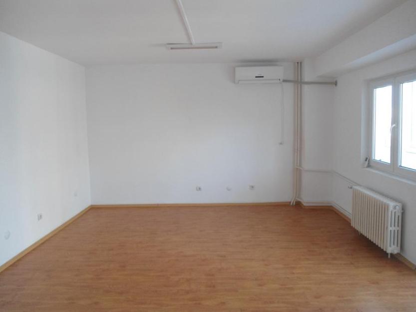 Timpuri Noi metrou spatiu pretabil birouri,cursuri etc. - Pret | Preturi Timpuri Noi metrou spatiu pretabil birouri,cursuri etc.