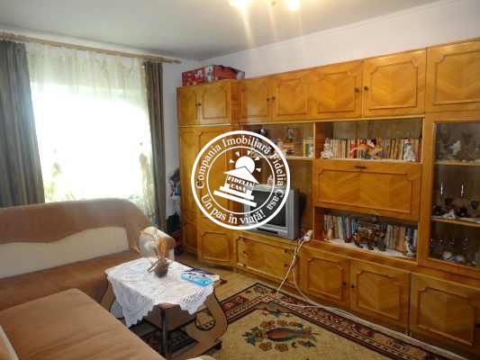 Apartament 4 camere de vanzare Iasi Canta - Pret | Preturi Apartament 4 camere de vanzare Iasi Canta