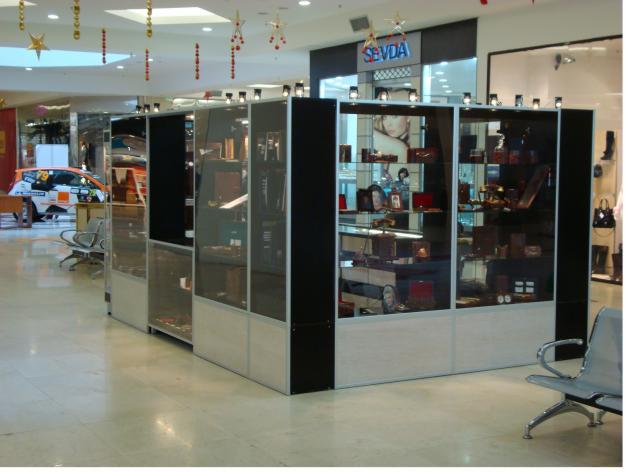INSULA MAGAZIN MALL - Pret | Preturi INSULA MAGAZIN MALL