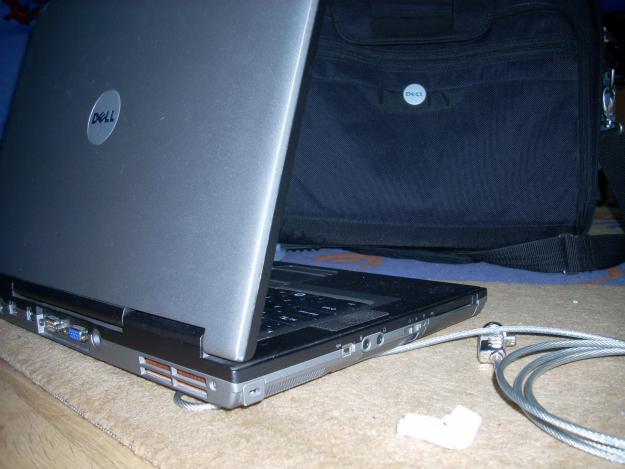 Laptop Dell Latitude D830 T9300 - Pret | Preturi Laptop Dell Latitude D830 T9300