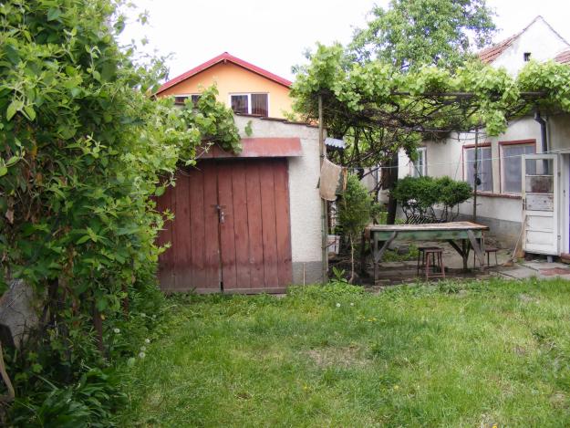 Brasov, zona Grivitei, casa modesta cu 4 camere - Pret | Preturi Brasov, zona Grivitei, casa modesta cu 4 camere