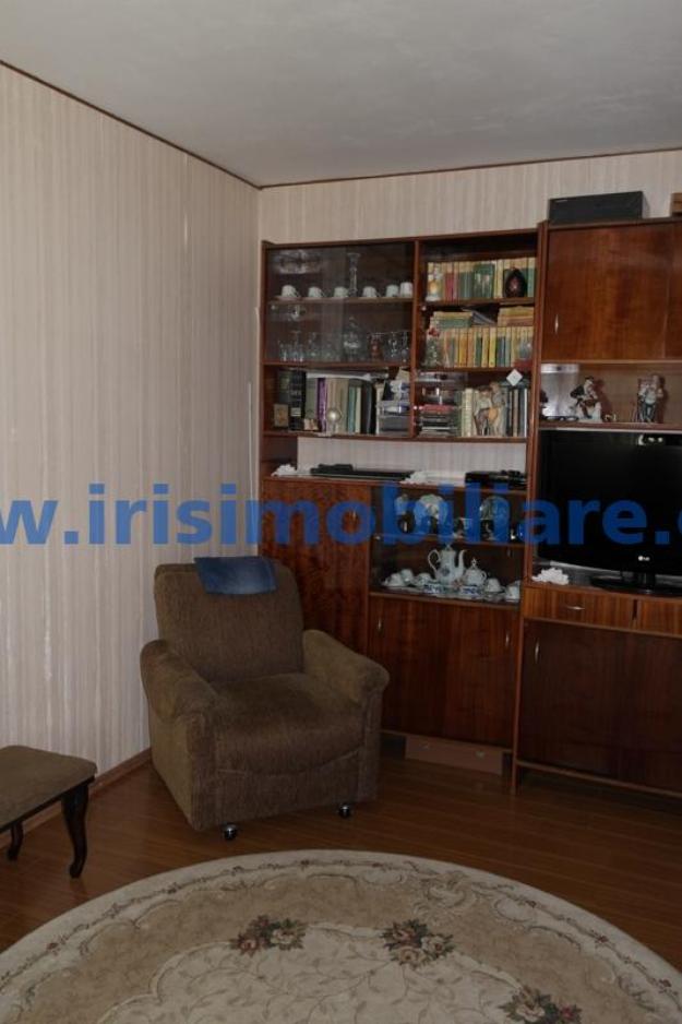 Vanzare 3 camere - Pret | Preturi Vanzare 3 camere