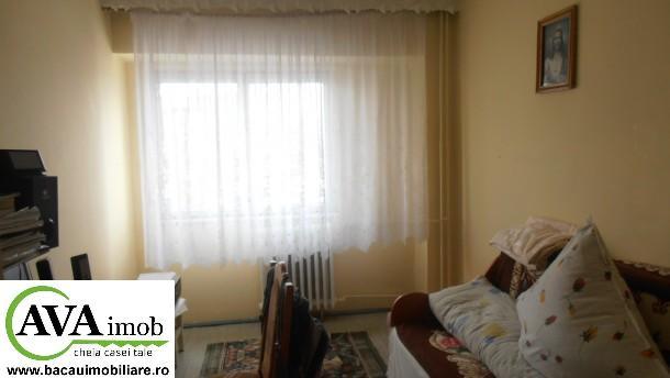 Apartament 3 camere decomandat - Pret | Preturi Apartament 3 camere decomandat