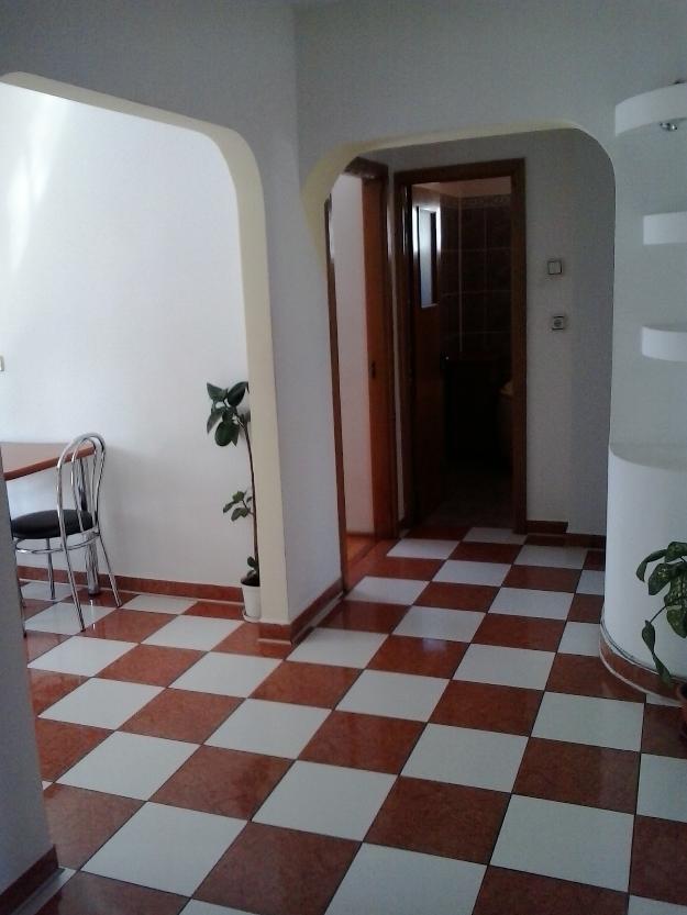 Apartament 3 camere - Zona Libertatii - Pret | Preturi Apartament 3 camere - Zona Libertatii