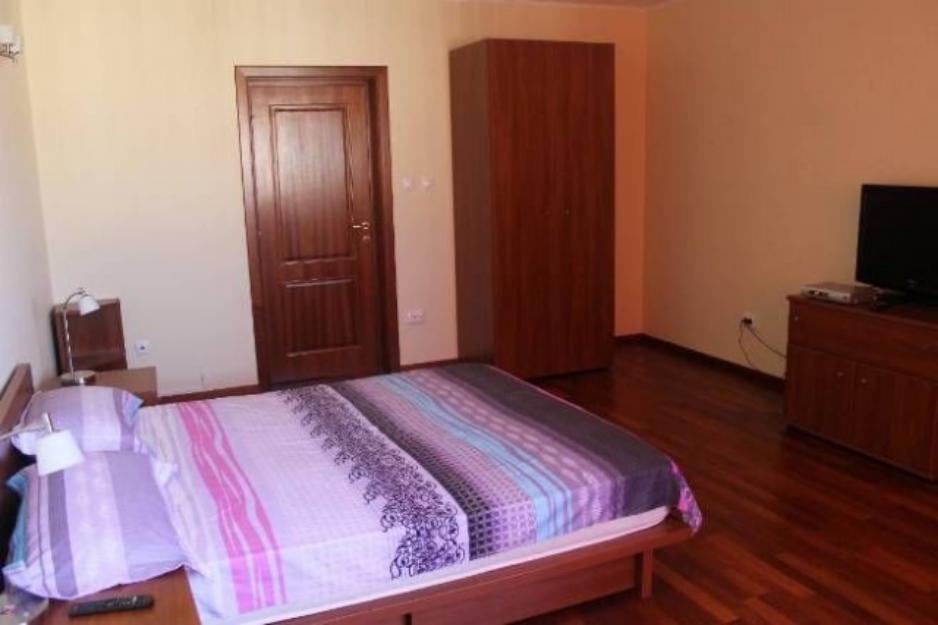 Inchiriez apartament 3 camere in zona Stirbei-Voda - Pret | Preturi Inchiriez apartament 3 camere in zona Stirbei-Voda