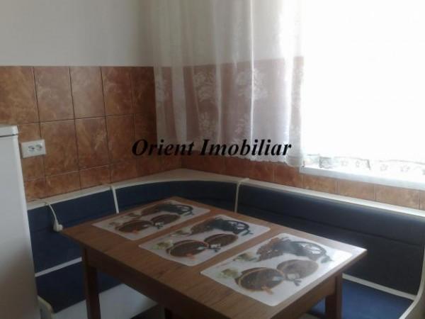 Inchiriez garsoniera, zona tomis nord, tic tac, constanta, 200 euro - Pret | Preturi Inchiriez garsoniera, zona tomis nord, tic tac, constanta, 200 euro