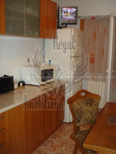 Zona Tomis 3 – Apartament 3 camere, decomandat - Pret | Preturi Zona Tomis 3 – Apartament 3 camere, decomandat