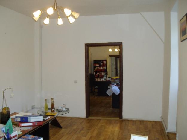 Ateneul Roman , apartament 4 camere de inchiriat in vila cu valoare arhitecturala , stil - Pret | Preturi Ateneul Roman , apartament 4 camere de inchiriat in vila cu valoare arhitecturala , stil