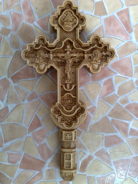 cruci de binecuvantare sculptate in lemn - Pret | Preturi cruci de binecuvantare sculptate in lemn