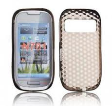 Husa silicon TPU transparenta maro + folie de protectie Nokia N 701 - Pret | Preturi Husa silicon TPU transparenta maro + folie de protectie Nokia N 701