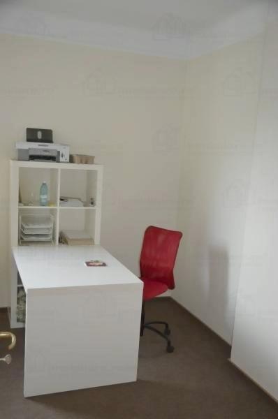 Inchiriez apartament 4 camere in zona Dacia - Pret | Preturi Inchiriez apartament 4 camere in zona Dacia