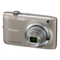Aparat foto compact Nikon COOLPIX S2600 (Argintiu), 14MP, zoom optic 5x, ecran 2.7inch, HD 720p + CADOU: card memorie SD 4GB + husa - Pret | Preturi Aparat foto compact Nikon COOLPIX S2600 (Argintiu), 14MP, zoom optic 5x, ecran 2.7inch, HD 720p + CADOU: card memorie SD 4GB + husa