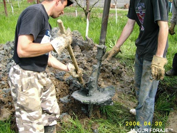 Foraje Puturi de Mica si Mare Adancime..::0766.673.731::.. - Pret | Preturi Foraje Puturi de Mica si Mare Adancime..::0766.673.731::..