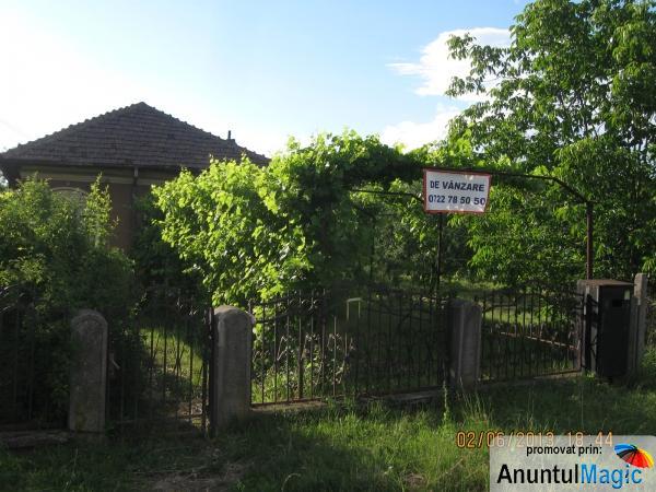 Casa la dn71 pucioasa - priboiu + 2000 m livada - Pret | Preturi Casa la dn71 pucioasa - priboiu + 2000 m livada
