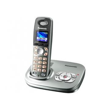 Telefon DECT Panasonic cu afisaj color si robot telefonic - Pret | Preturi Telefon DECT Panasonic cu afisaj color si robot telefonic