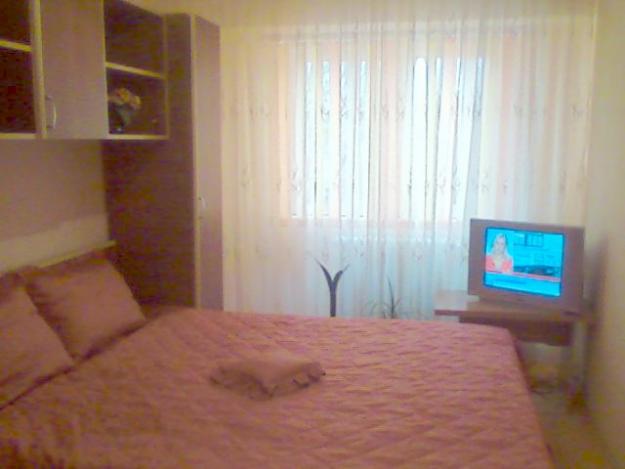 vand apartament 3 camere - Pret | Preturi vand apartament 3 camere
