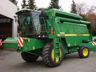 Combina John Deere 2254 de vanzare second hand vanzari combine - Pret | Preturi Combina John Deere 2254 de vanzare second hand vanzari combine