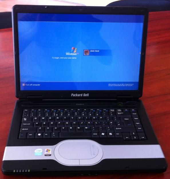 Vand Laptop Packard Bell MV35-005 - Pret | Preturi Vand Laptop Packard Bell MV35-005