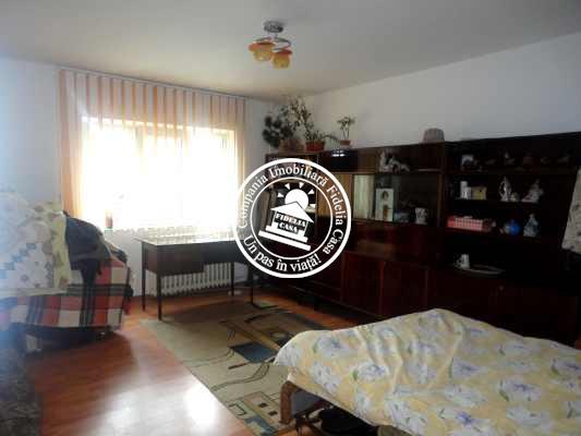 Apartament 3 camere de vanzare Iasi Canta - Pret | Preturi Apartament 3 camere de vanzare Iasi Canta
