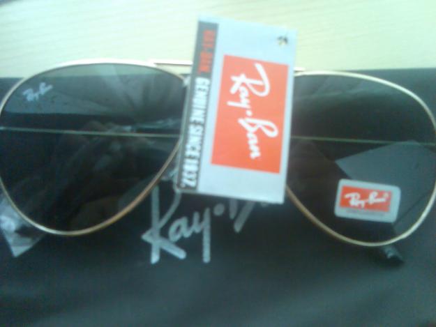 Vand ochelari de soare Ray Ban - Pret | Preturi Vand ochelari de soare Ray Ban