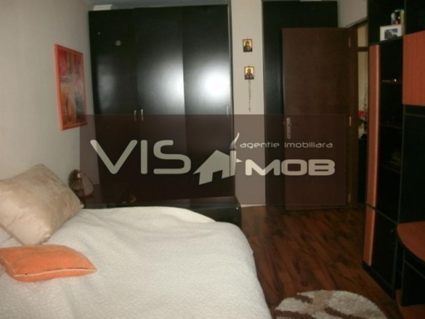 Vand apartament cu 3 camere in Onesti - Pret | Preturi Vand apartament cu 3 camere in Onesti