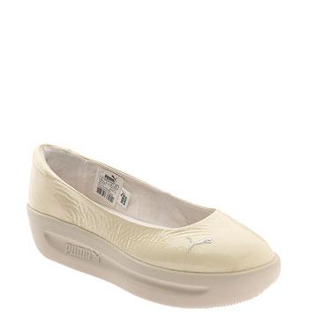 Balerini / Pantofi dama Puma GV Spadrille Patent (bej lac) - piele naturala - Pret | Preturi Balerini / Pantofi dama Puma GV Spadrille Patent (bej lac) - piele naturala