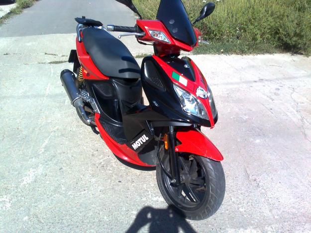 vand scuter KYMCO SUPER 8 - Pret | Preturi vand scuter KYMCO SUPER 8