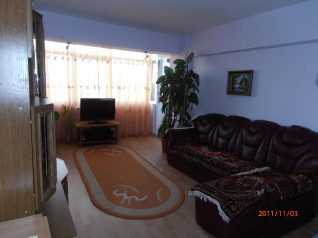 BACAU = Vand urgent apartament cu 3 camere decomandat complet renovat, in Republicii - Pret | Preturi BACAU = Vand urgent apartament cu 3 camere decomandat complet renovat, in Republicii