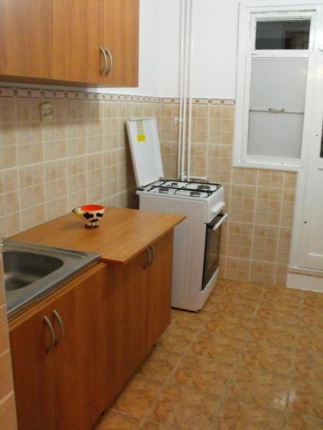 Particular, ofer apartament cu 3 camere la pret de 2 camere, la metrou Nicolae Grigorescu - Pret | Preturi Particular, ofer apartament cu 3 camere la pret de 2 camere, la metrou Nicolae Grigorescu