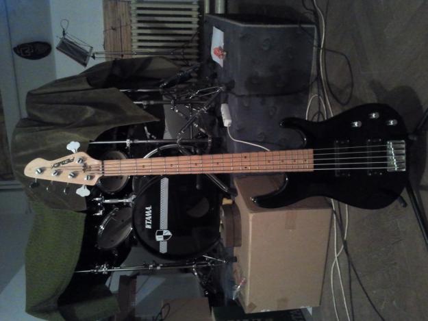 Bass Peavey Foundation 5 - Pret | Preturi Bass Peavey Foundation 5