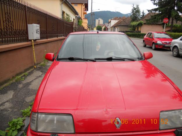 VAND RENAULT 19 CONVENABIL - Pret | Preturi VAND RENAULT 19 CONVENABIL