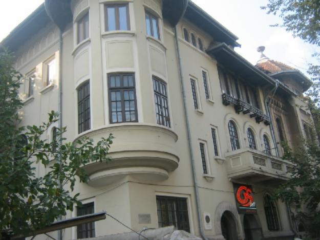 Apartament 4 camere Dacia - Pret | Preturi Apartament 4 camere Dacia